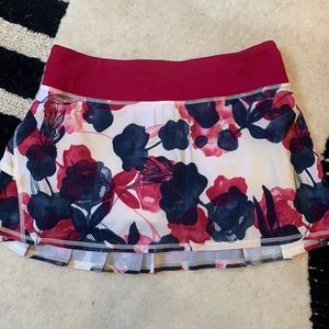 Navy red floral lululemon pacesetter